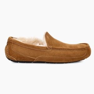 UGG Men’s Ascot Chestnut Suede Slippers